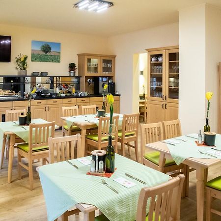 Landhaus Storch - Pension Ganserndorf Εξωτερικό φωτογραφία