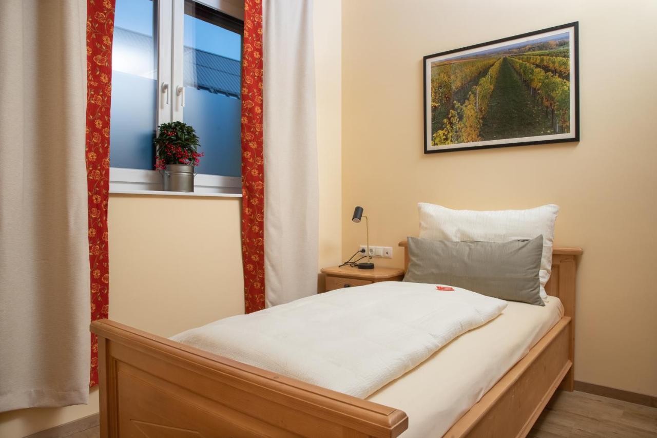 Landhaus Storch - Pension Ganserndorf Εξωτερικό φωτογραφία